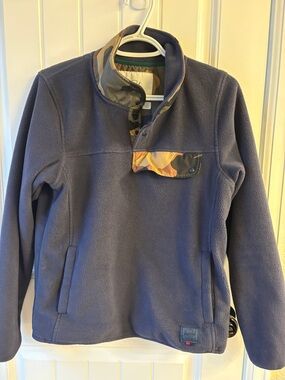 Herschel Supply Company White Label. Dark blue with camouflage neck and pocket.